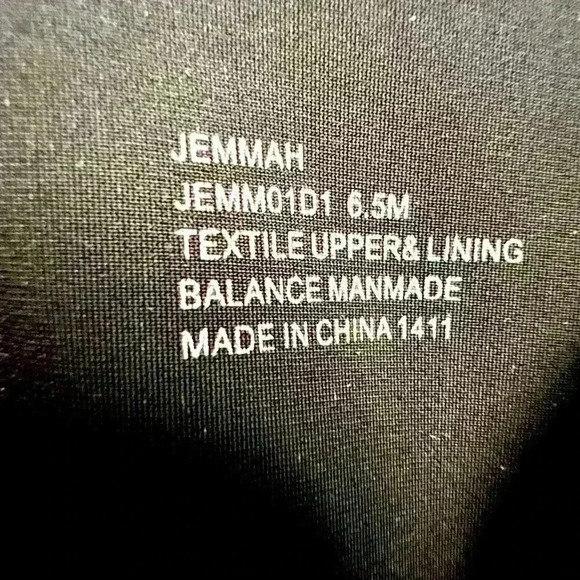 Steven New York Jemma Beadchained Ankle Boots, 6.5 Black with 3” Heels NWOT - Picture 4 of 4